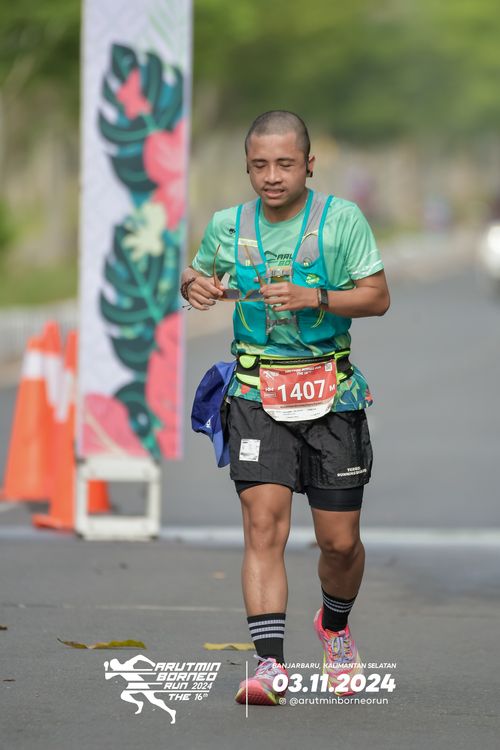 Race photo from Arutmin Borneo Run 2024