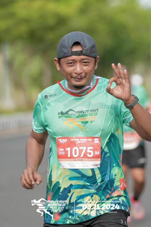Race photo from Arutmin Borneo Run 2024