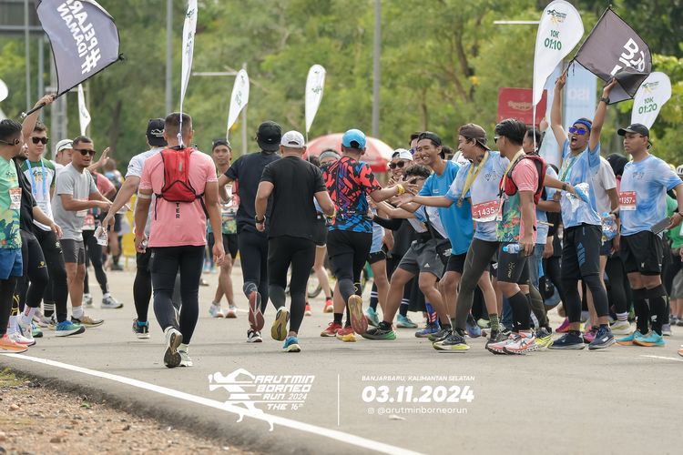 Race photo from Arutmin Borneo Run 2024