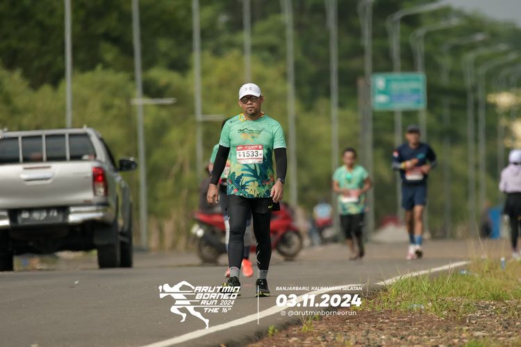 Race photo from Arutmin Borneo Run 2024