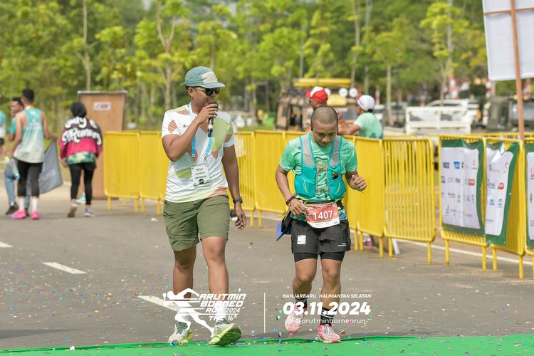 Race photo from Arutmin Borneo Run 2024