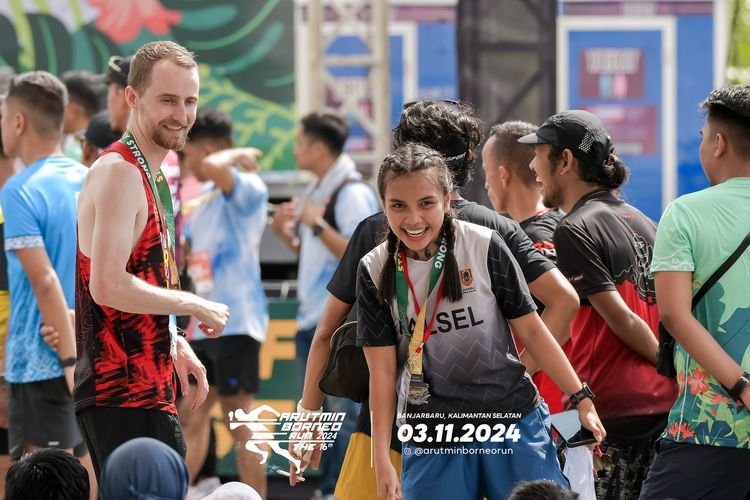 Race photo from Arutmin Borneo Run 2024