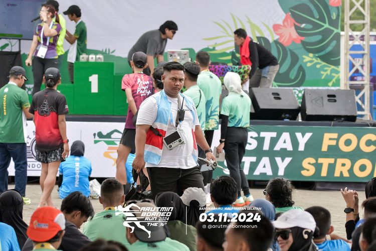 Race photo from Arutmin Borneo Run 2024