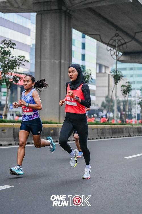 Race photo from ONE RUN 10K 2025