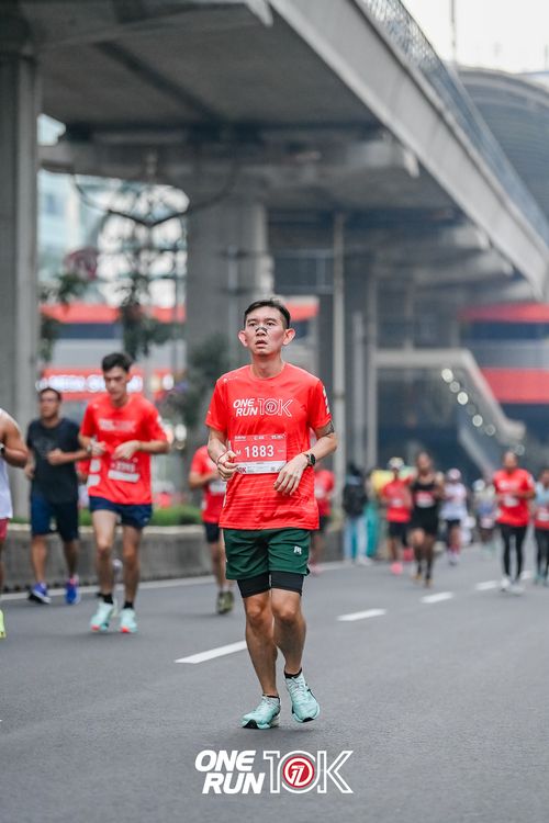 Race photo from ONE RUN 10K 2025