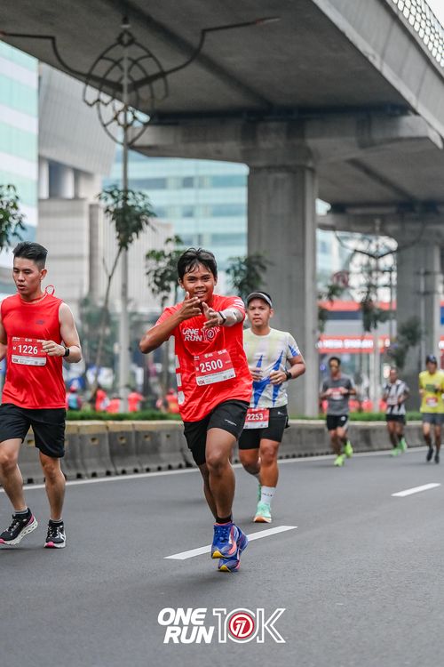 Race photo from ONE RUN 10K 2025