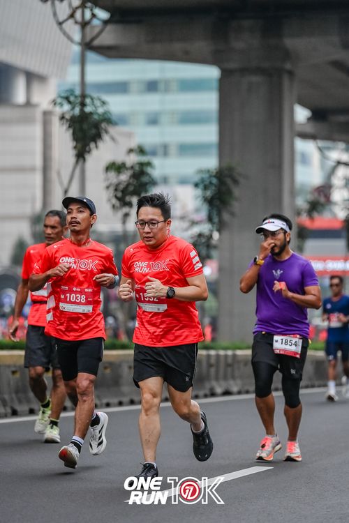Race photo from ONE RUN 10K 2025