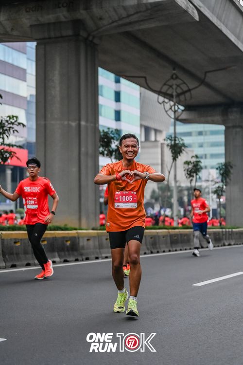 Race photo from ONE RUN 10K 2025