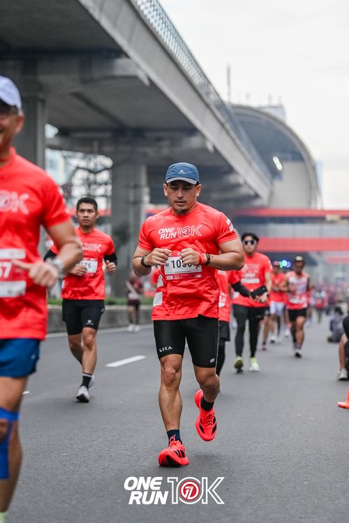 Race photo from ONE RUN 10K 2025