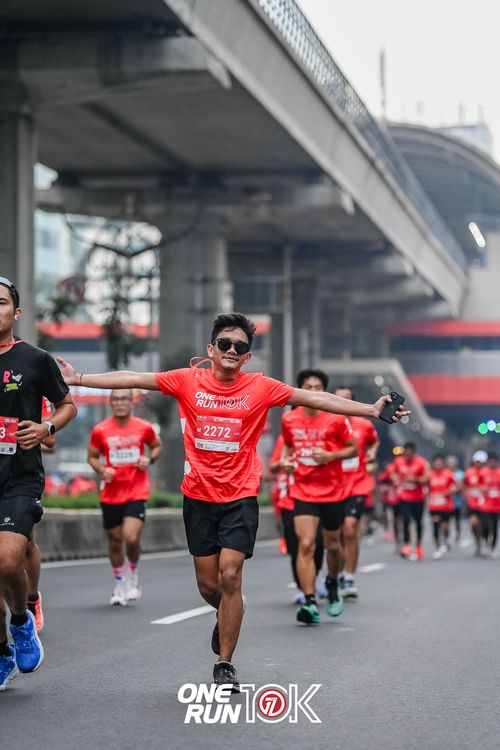 Race photo from ONE RUN 10K 2025