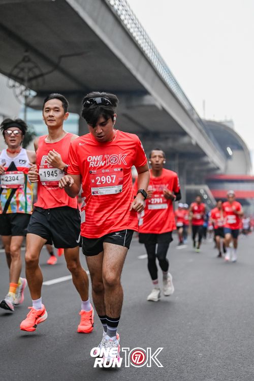 Race photo from ONE RUN 10K 2025