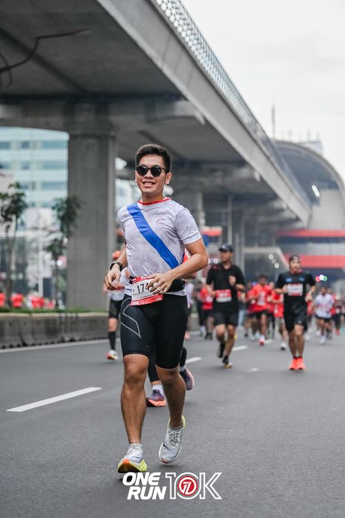 Race photo from ONE RUN 10K 2025