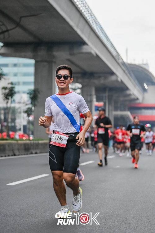 Race photo from ONE RUN 10K 2025