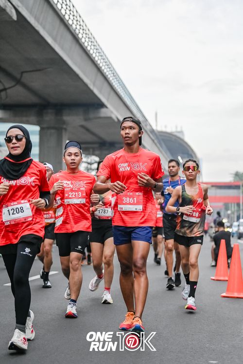 Race photo from ONE RUN 10K 2025