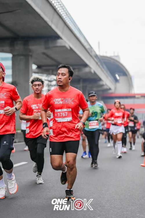 Race photo from ONE RUN 10K 2025