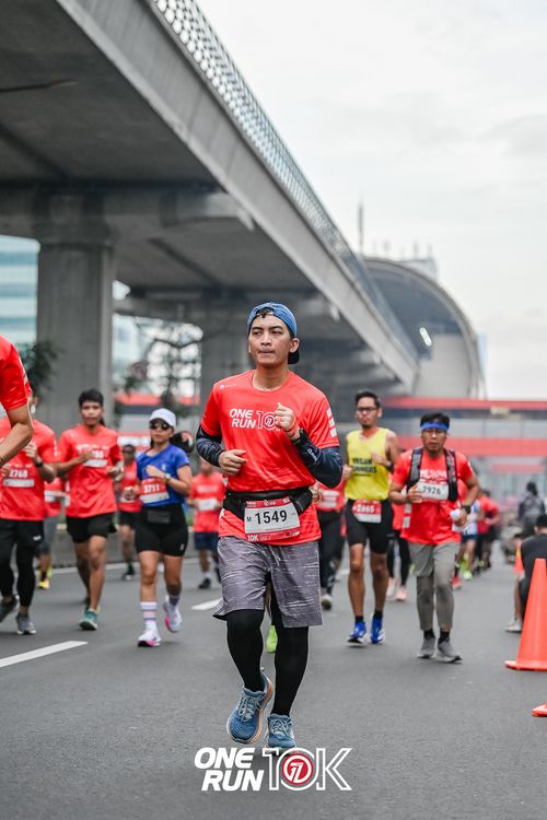 Race photo from ONE RUN 10K 2025