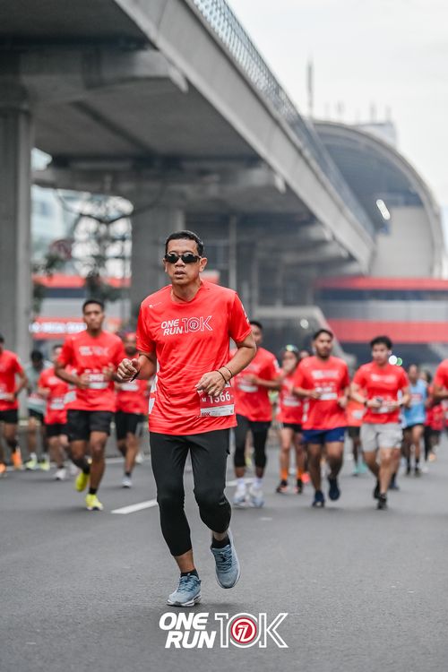 Race photo from ONE RUN 10K 2025