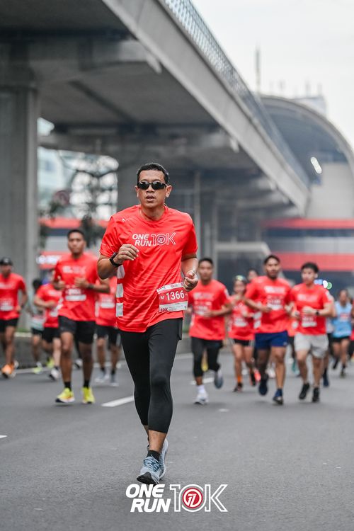 Race photo from ONE RUN 10K 2025