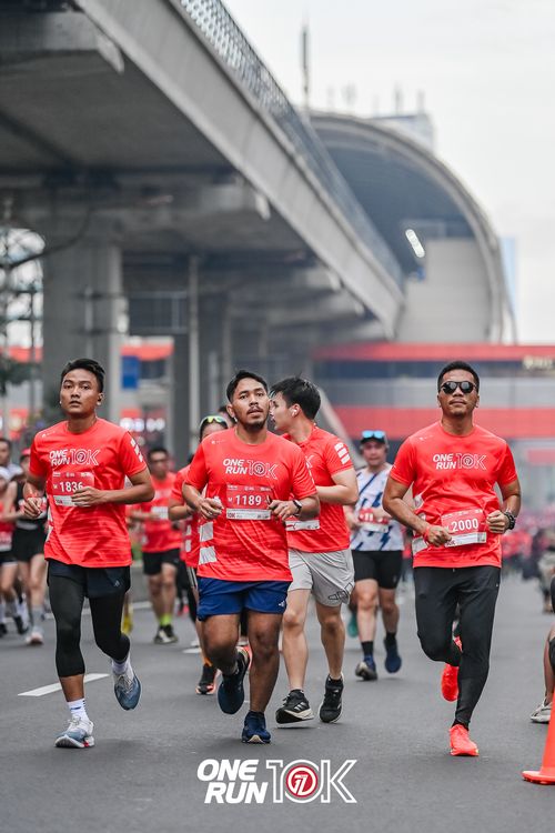 Race photo from ONE RUN 10K 2025