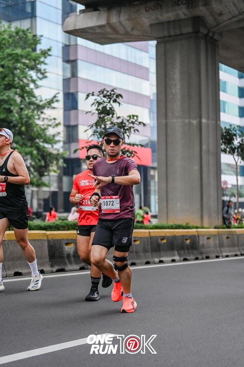 Race photo from ONE RUN 10K 2025