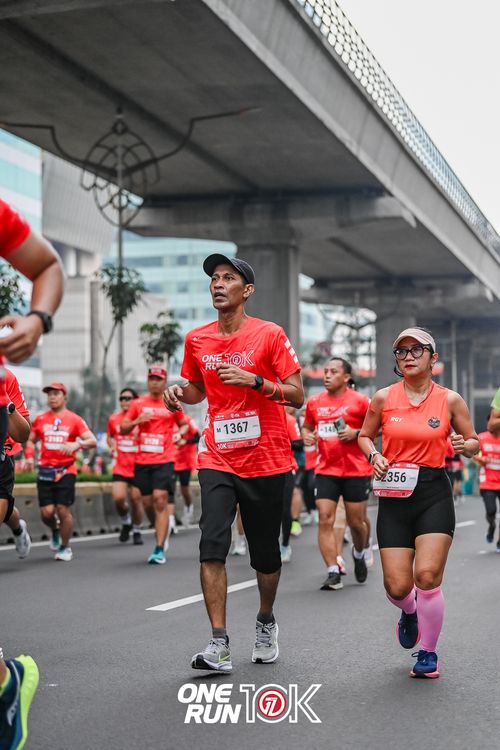 Race photo from ONE RUN 10K 2025