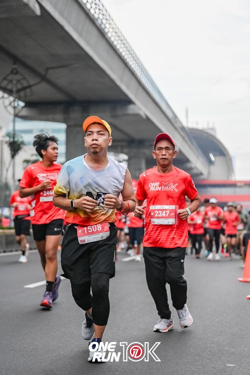 Race photo from ONE RUN 10K 2025