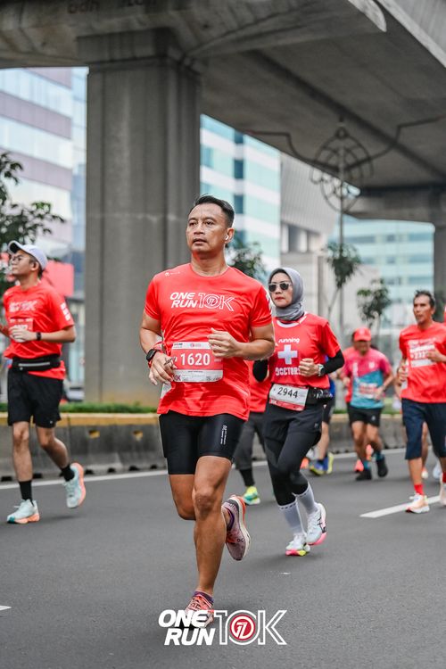 Race photo from ONE RUN 10K 2025