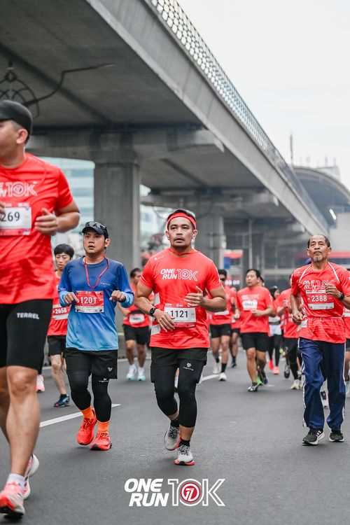 Race photo from ONE RUN 10K 2025