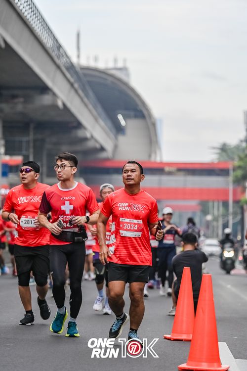 Race photo from ONE RUN 10K 2025