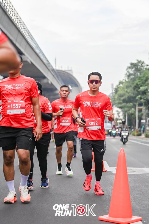 Race photo from ONE RUN 10K 2025