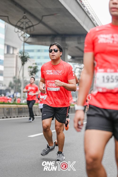 Race photo from ONE RUN 10K 2025