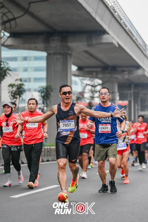 Race photo from ONE RUN 10K 2025