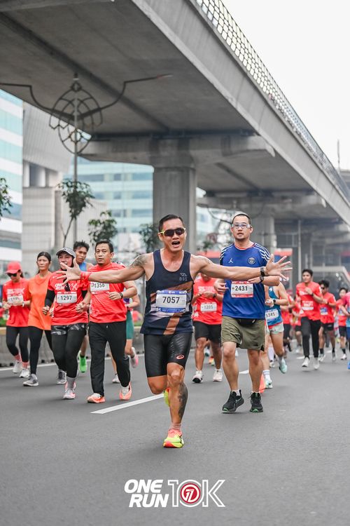 Race photo from ONE RUN 10K 2025