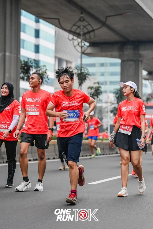 Race photo from ONE RUN 10K 2025