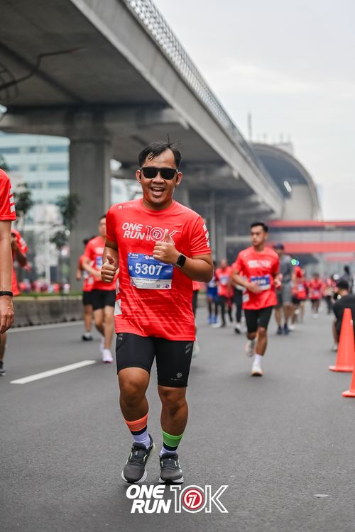 Race photo from ONE RUN 10K 2025