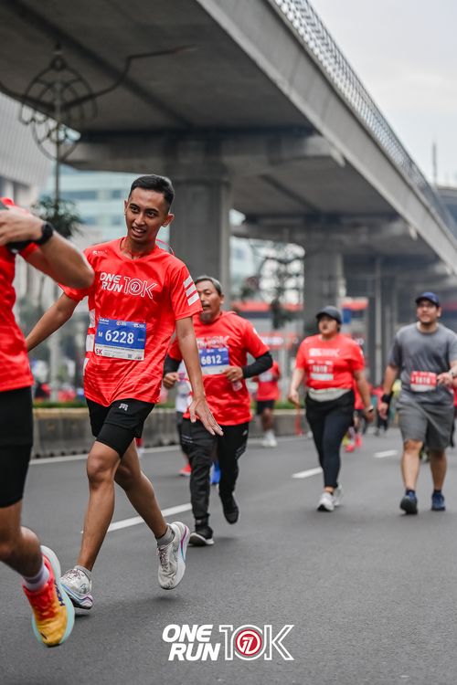 Race photo from ONE RUN 10K 2025