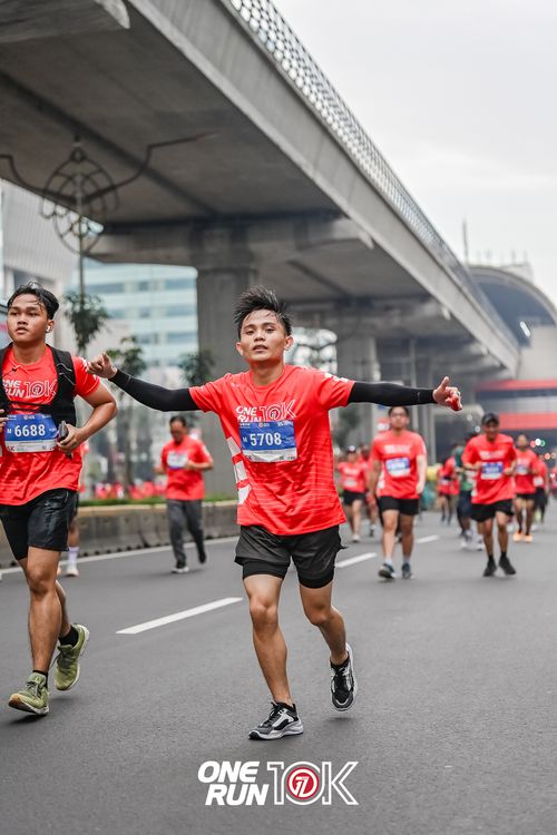 Race photo from ONE RUN 10K 2025