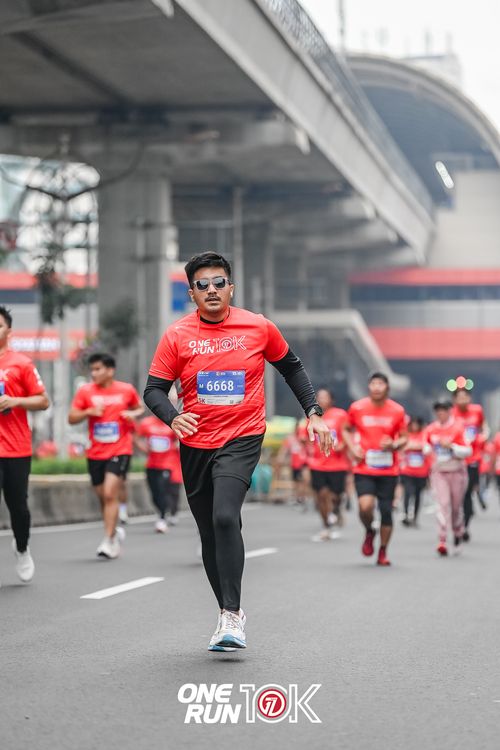 Race photo from ONE RUN 10K 2025