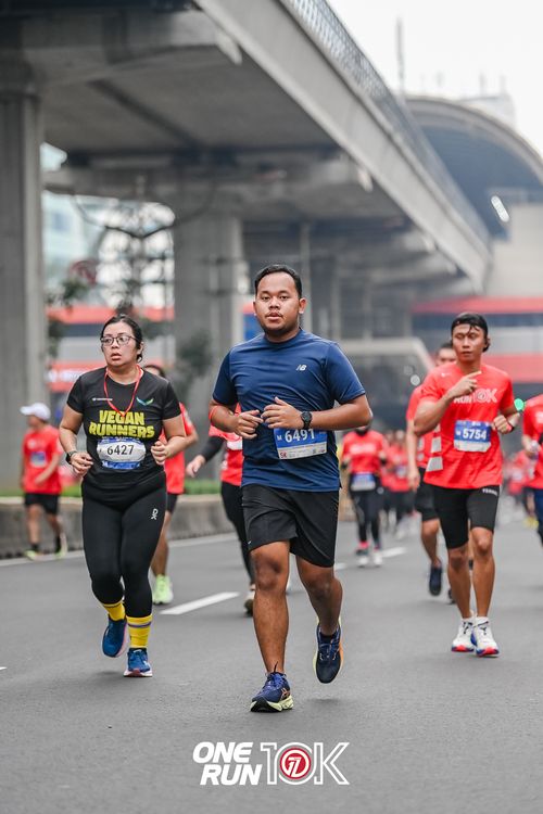 Race photo from ONE RUN 10K 2025