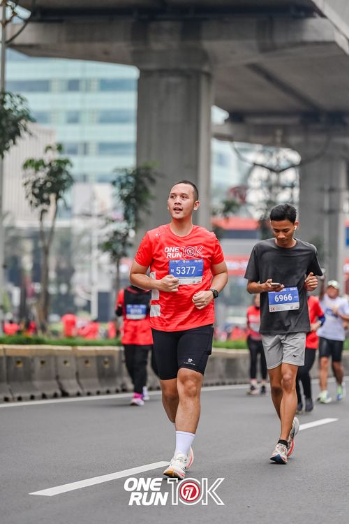 Race photo from ONE RUN 10K 2025