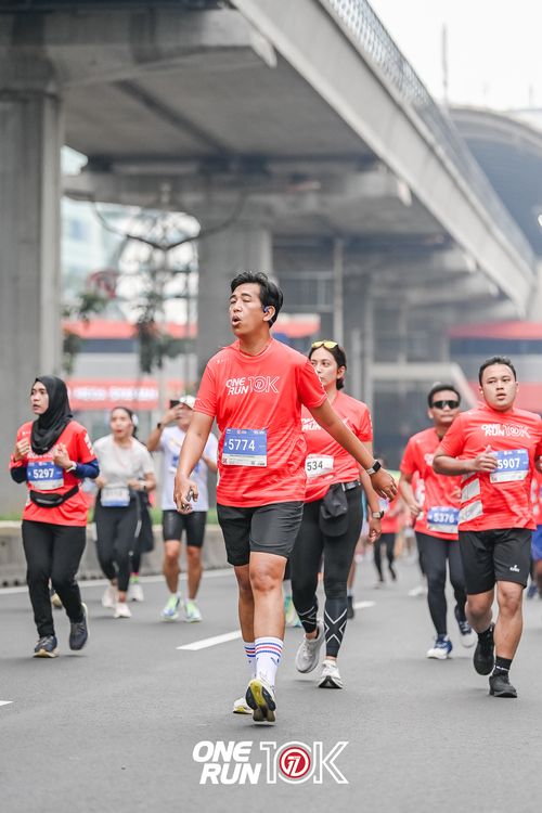 Race photo from ONE RUN 10K 2025