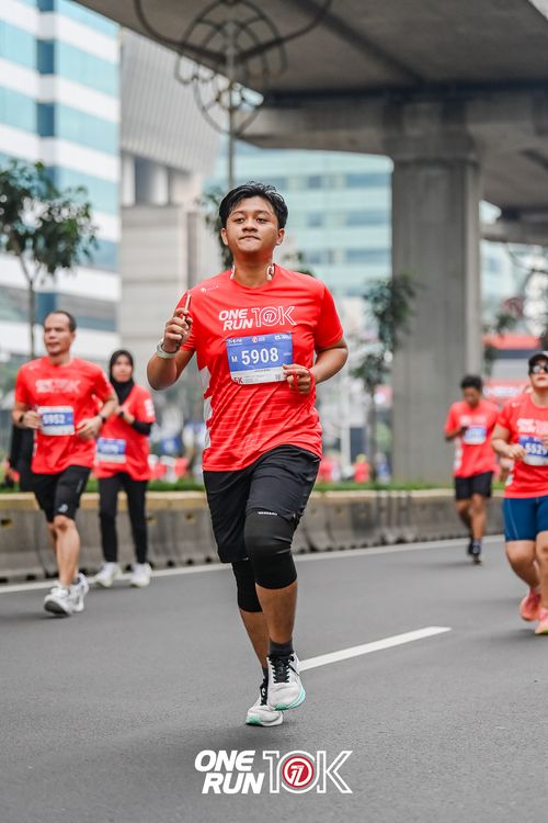 Race photo from ONE RUN 10K 2025