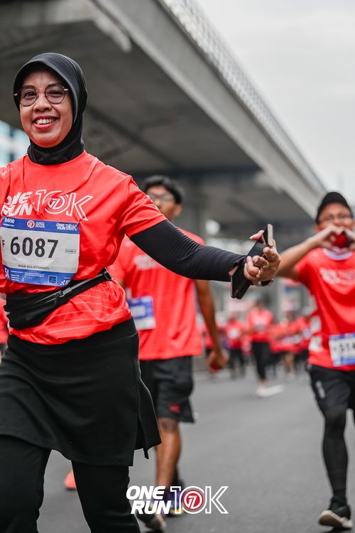 Race photo from ONE RUN 10K 2025