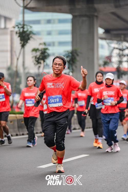 Race photo from ONE RUN 10K 2025
