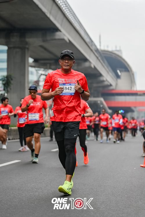 Race photo from ONE RUN 10K 2025