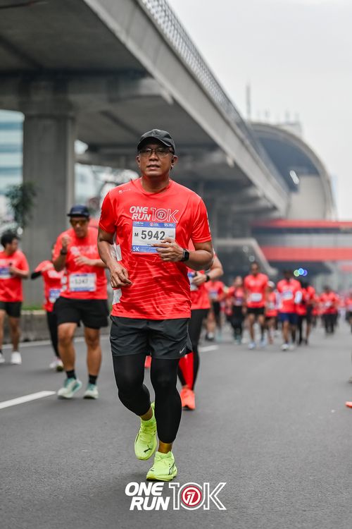 Race photo from ONE RUN 10K 2025