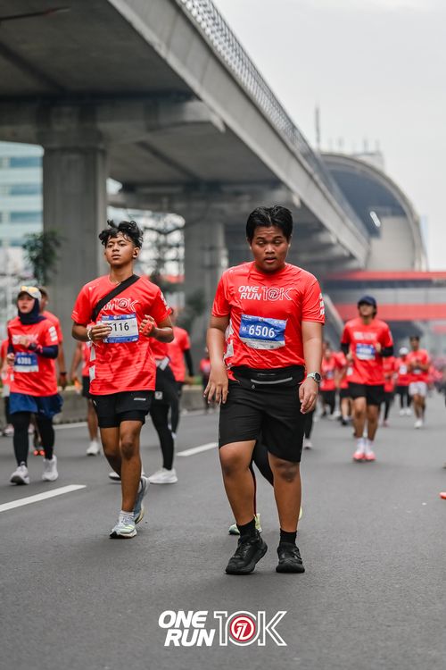 Race photo from ONE RUN 10K 2025