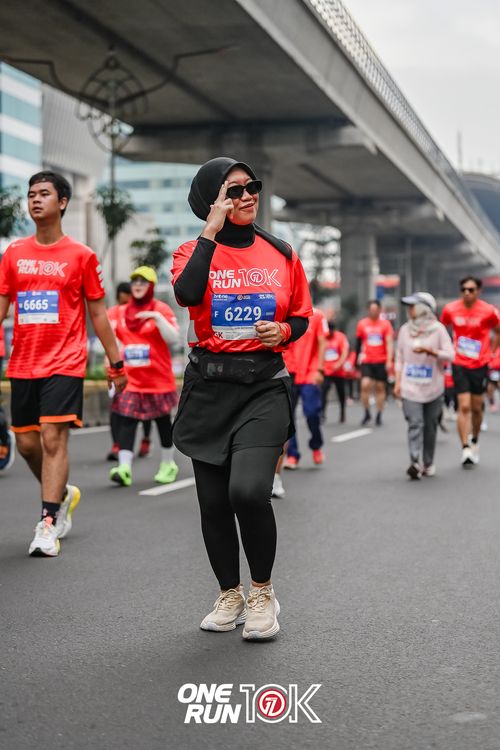 Race photo from ONE RUN 10K 2025