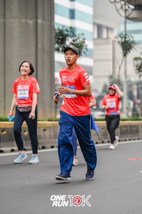 Race photo from ONE RUN 10K 2025
