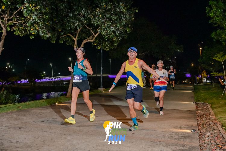 Race photo from PIK NITE RUN 2025